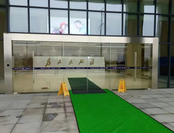 ?感應門